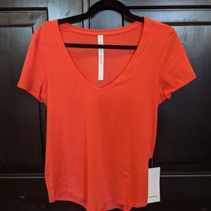 NWT Lululemon Love Tee size 6 Coral